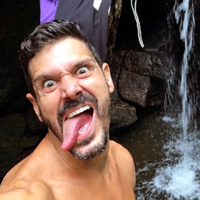 deheart137's tweet photo. #NewProfilePic https://t.co/yU84UZnTEr