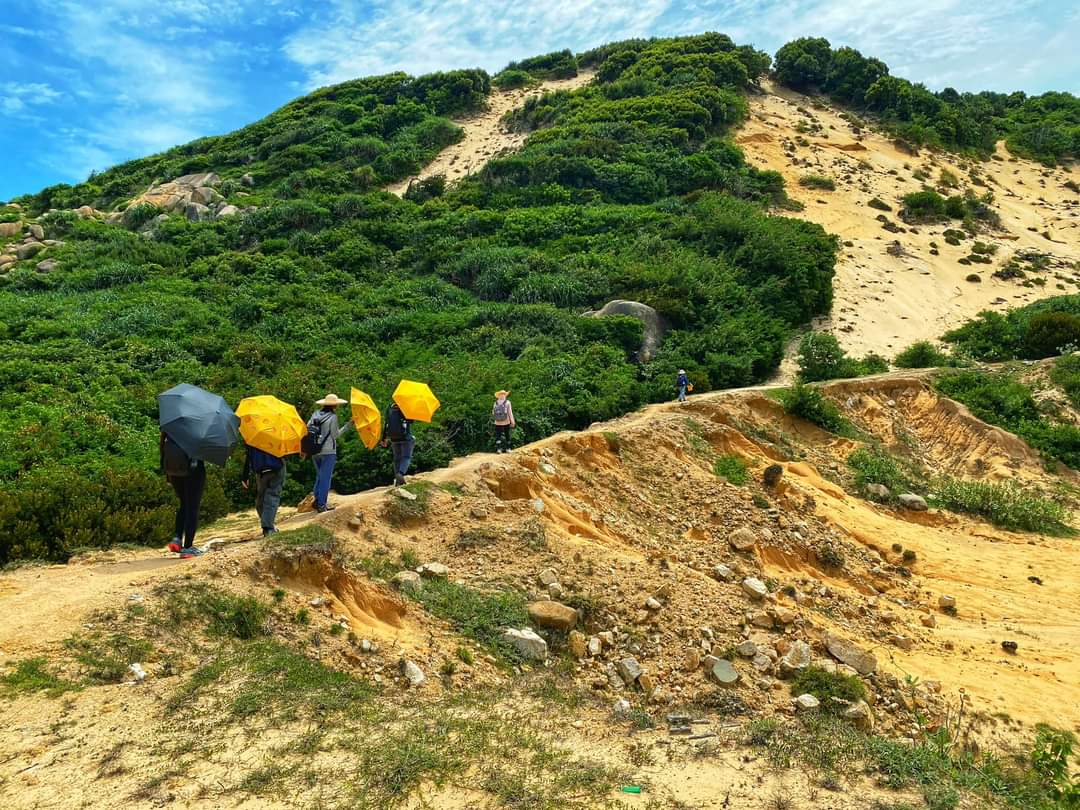 blogtravelusa's tweet photo. The weather in Nha Trang has started to cool down and I wonder if everyone is ready to go backpacking around Nha Trang 😍😍😍 Cre: Travel to Nha Trang
#Vietnam #nhatrangcity #gobackpacking #Travel #GenshinSpecialProgram #fridaymorning #travellife 
#travelblog #FridayFeeling https://t.co/A2A9LtriIZ