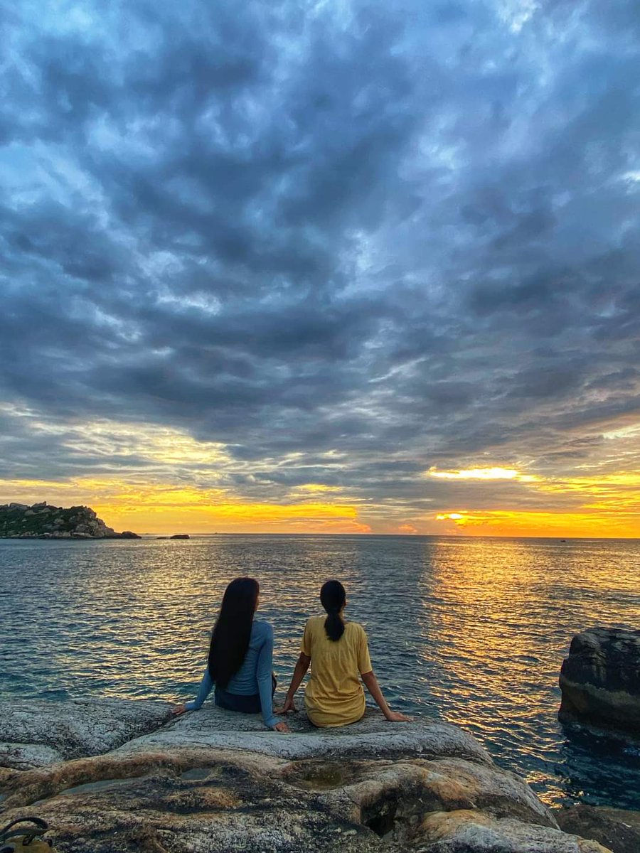 blogtravelusa's tweet photo. The weather in Nha Trang has started to cool down and I wonder if everyone is ready to go backpacking around Nha Trang 😍😍😍 Cre: Travel to Nha Trang
#Vietnam #nhatrangcity #gobackpacking #Travel #GenshinSpecialProgram #fridaymorning #travellife 
#travelblog #FridayFeeling https://t.co/A2A9LtriIZ