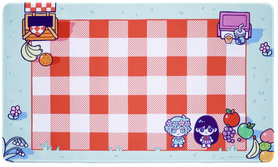 DailyOMORIMARI's tweet photo. MARI’s PICNIC desk mat ! 🧺 

did any of you ever end up getting it ? i did last year, and it’s so cute !! 🥰💫

i love that they put MARI and BASIL together. such an underrated and adorable friendship ! 💜💚
-
#OMORI #OMORImari #OMORIbasil #OMORItwt https://t.co/eoGTBNP7mg