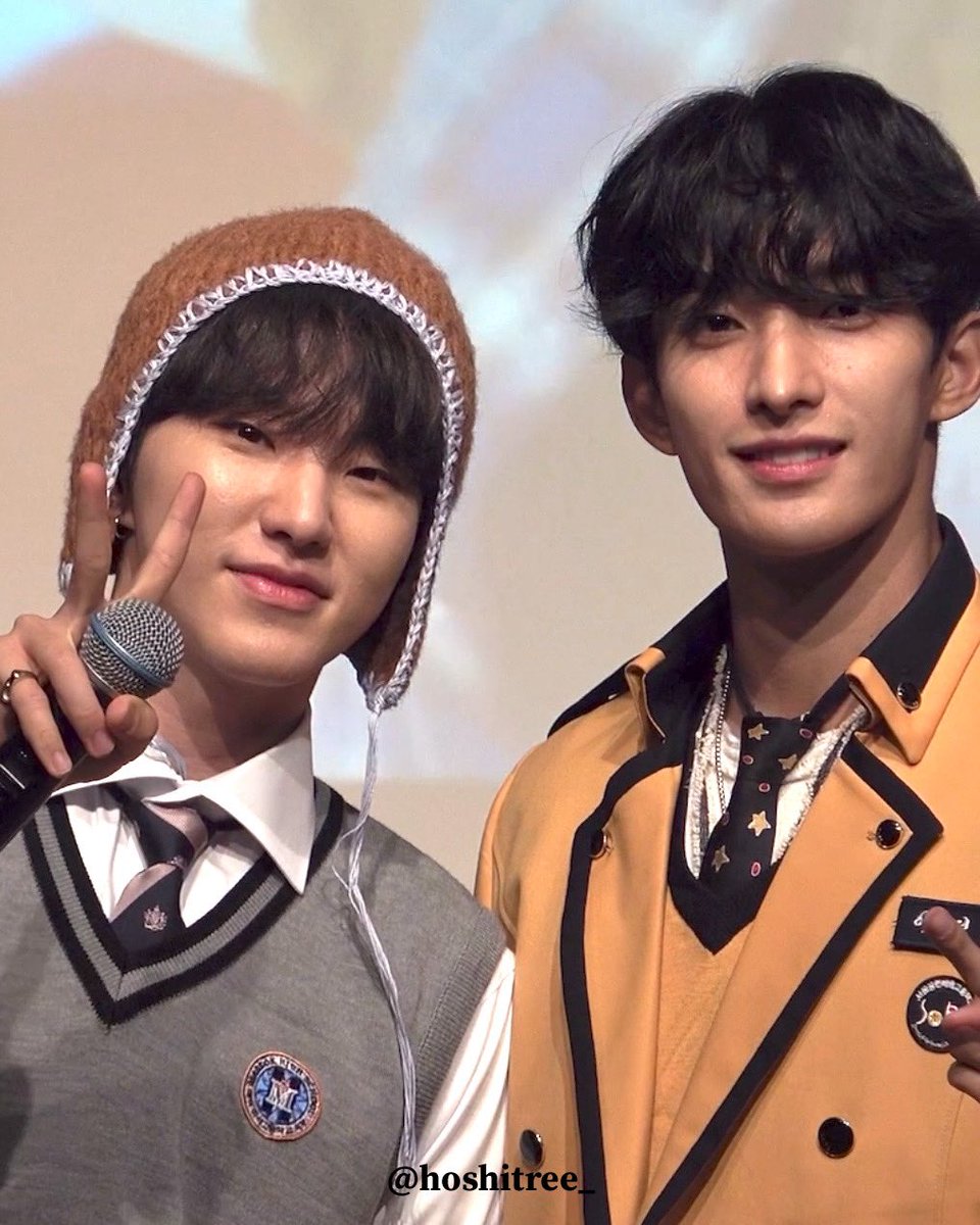 hoshitree_'s tweet photo. 231104 조은뮤직 

교복 짱 기여우 ㅓ… 🖤

#SEVENTEEN #세븐틴 #HOSHI #DK #호시 #도겸 https://t.co/U9IqnUeyhl