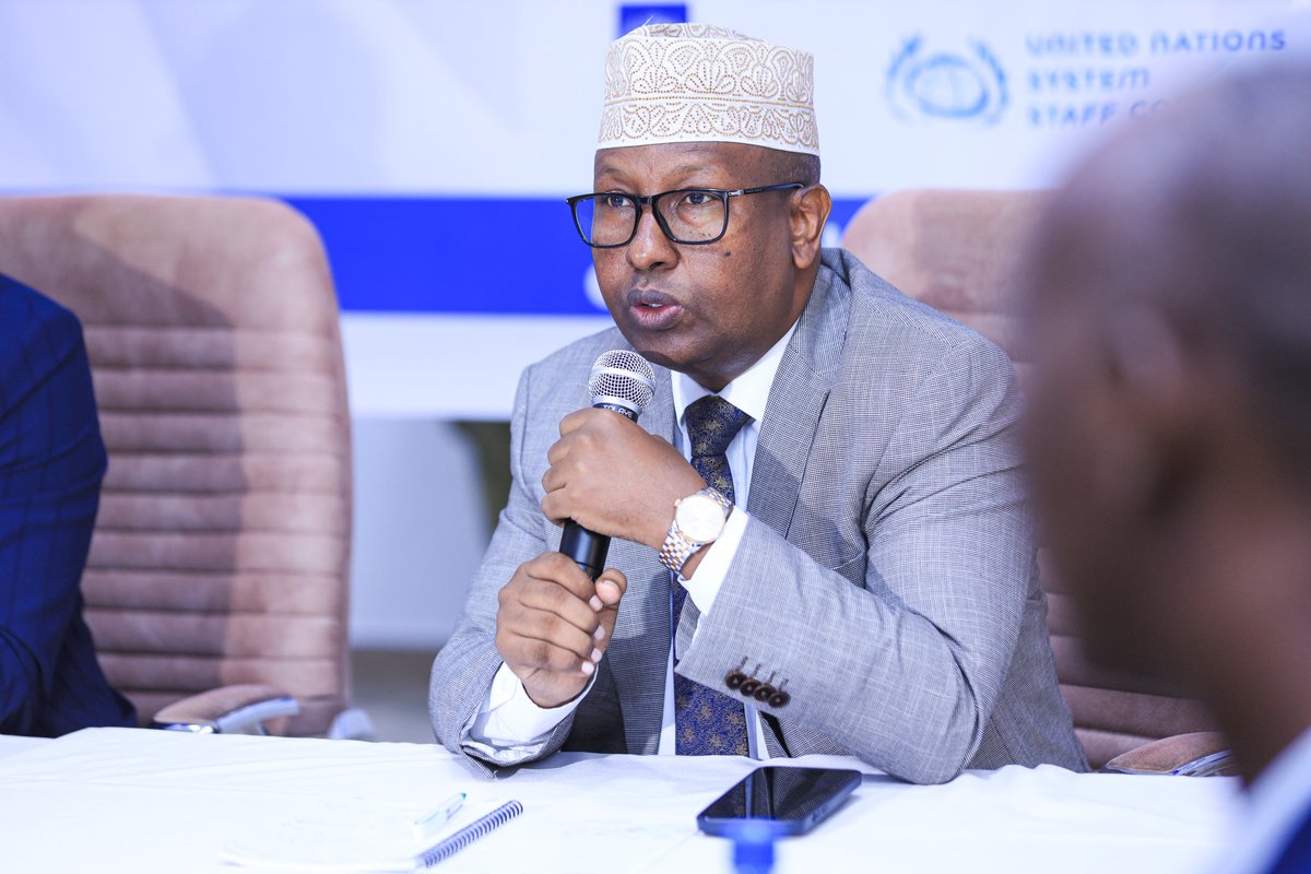 AhmedAseyr's tweet image. Honored to have MoIFAR Minister H.E @AhmedMoFiqi inaugurate conflict mapping workshop for Banadir region. Grateful to our international partners for their support in peace and stability. #Somalia #ConflictResolution #MoIFAR
#WECOMIB2023
#PeacebuildingInBRA.
