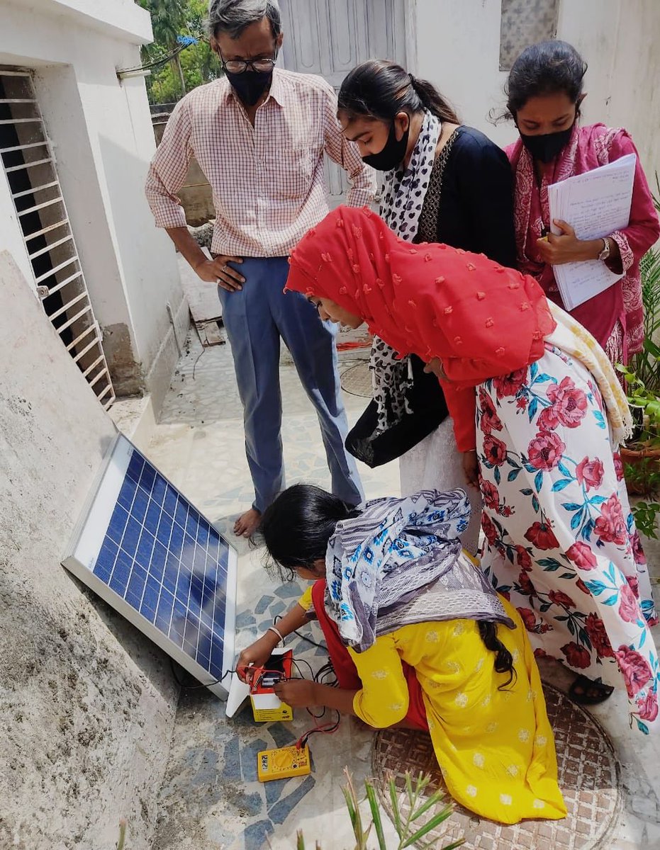 sabirahamedgd's tweet photo. Solar-powered fan is being installed and in use at #ICDS centre , Howrah. 

Renewable Energy is solution to current crisis of climate crisis.

Implemented by Pratichi (India) Trust 

#renewablenergy 
#climate-crisis https://t.co/4K2YH1rmPy