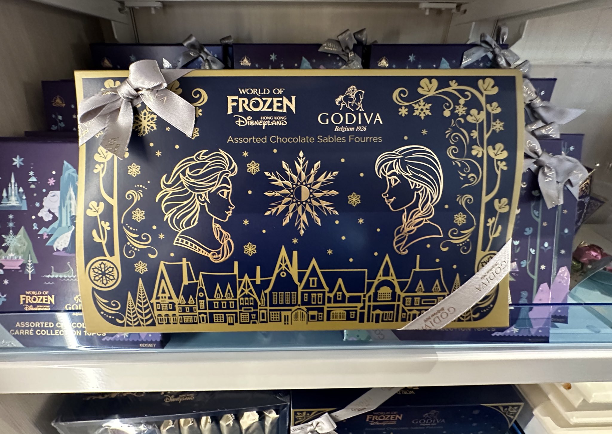 FROZEN GODEVA 香港ディズニーランド じょに。 on X: 