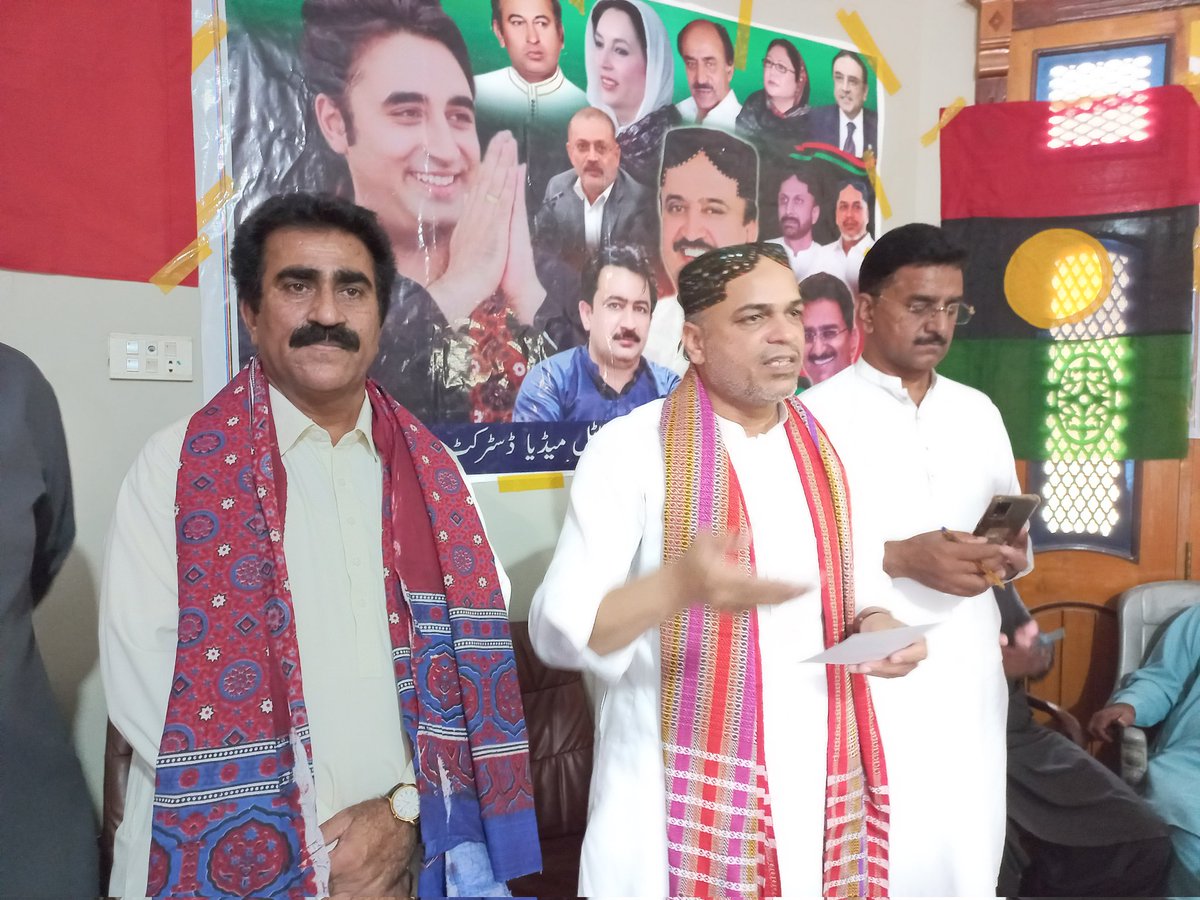 MeerMurtaza110's tweet photo. Meeting degital Social media team dadu
#bhuttoist https://t.co/6I2slQEKVB