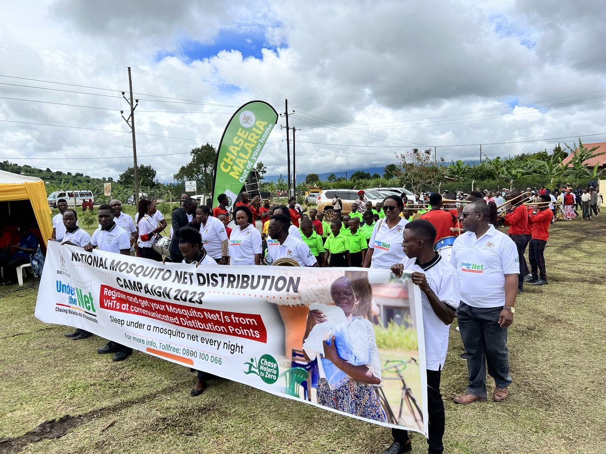 UnderTheNet20UG's tweet photo. Happening now in Tooro Region is the Launch of Mosquito net Distribution #SleepUnderTheNetUg https://t.co/fepNYICMvu