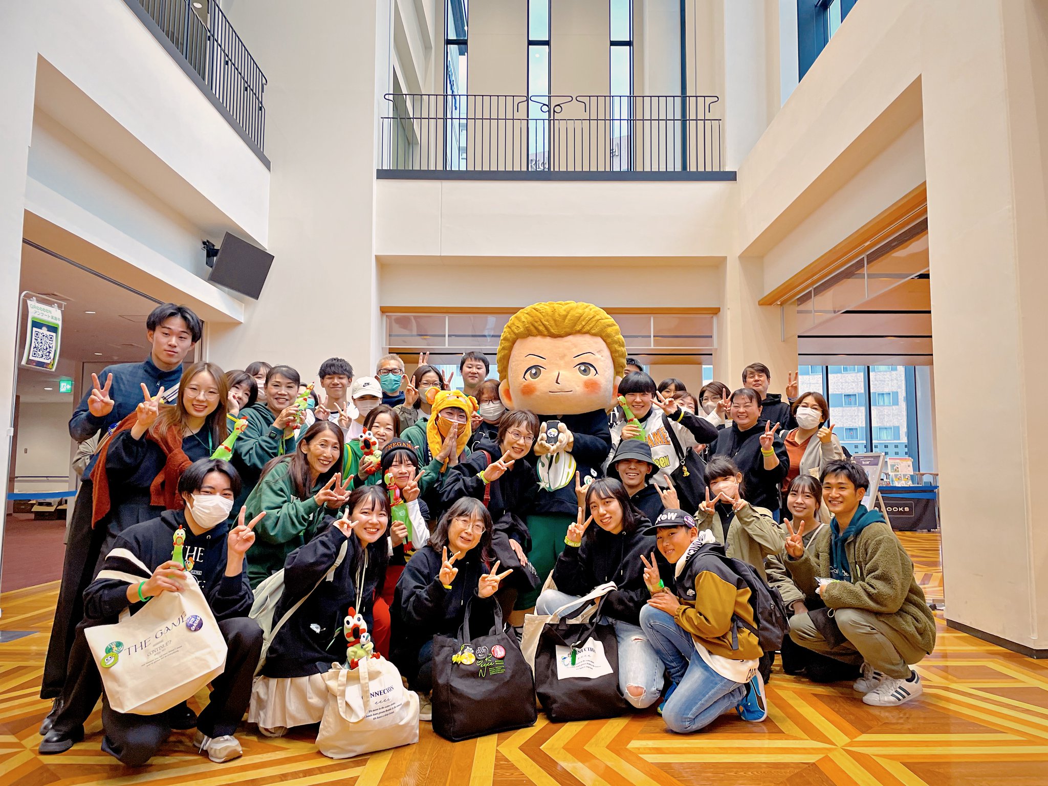美品 GReeeeN 全国ツアー2023 The GAME ニコちゃんパーカー Amazon.co.jp: GReeeeN 全国ツアー2023 “The GAME” ニコちゃん