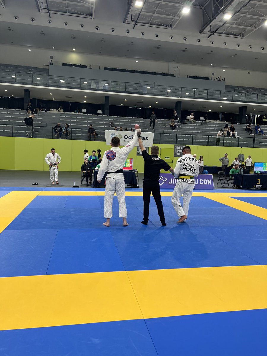 Lt Connor Duffy (@irishguards) with a submission finish to enter the Black Belt Masters 1 Final - Great start for the infantry team @ibjjf Lisbon 🇬🇧🇬🇧🥋🥋