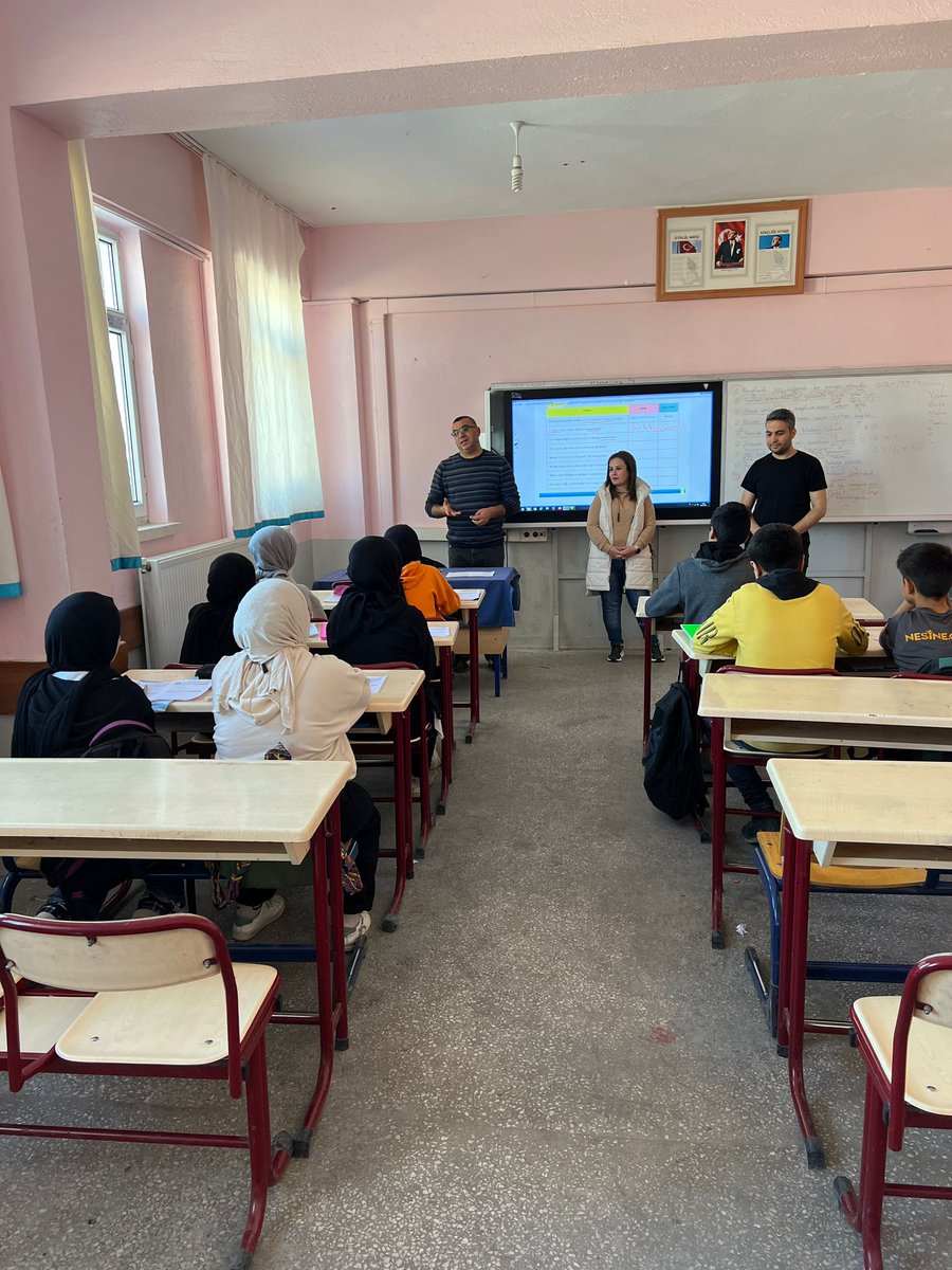 eskiliho's tweet photo. Sayın İlçe Milli Eğitim Müdürümüz İbrahim Kılıçer ve Eskil HEM Müdürü Süleyman Uz okulumuza ziyarette bulundular. Nazik ziyaretlerinden dolayı kendilerine teşekkür ederiz. @TC_Eskil @Aksaray_MEM @Eskil_MEM @brahimKler2 @Ahmetiris1 @Kose1990 https://t.co/ayzkgDL8EU