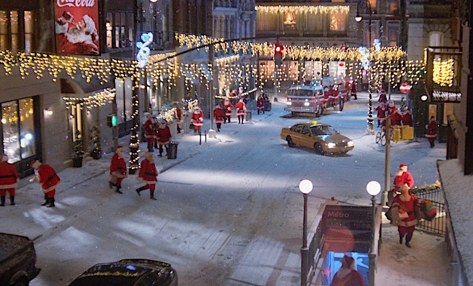 In Coca-Cola's Holiday Advert, Santas Are Everywhere  bit.ly/3MsTT5f <a href="/MusebyClio/">Muse by Clios</a>