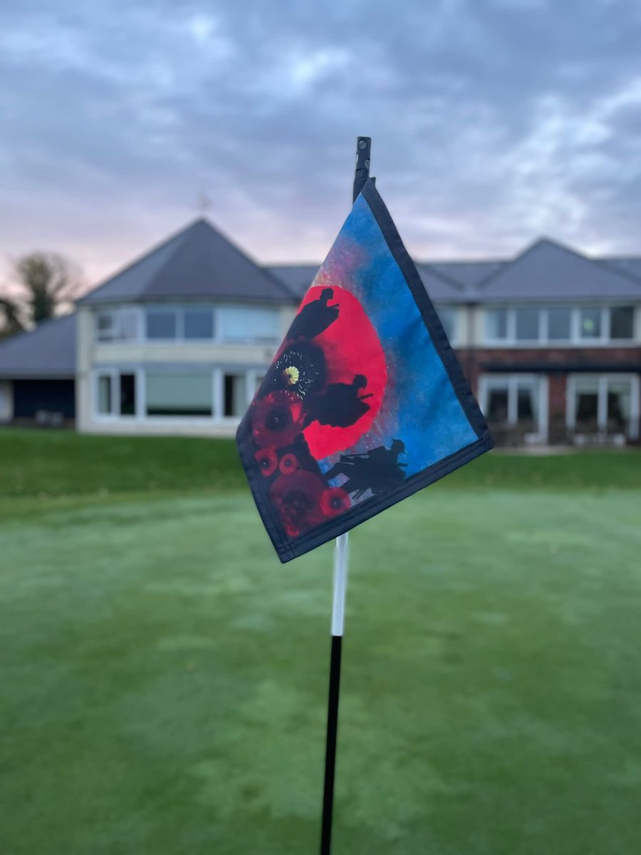 PleasingtonGolf's tweet image. Remembrance Day flag up on our 18th green in memory of all the brave men and women who have given their lives for our country and who continue to serve today. Thank you