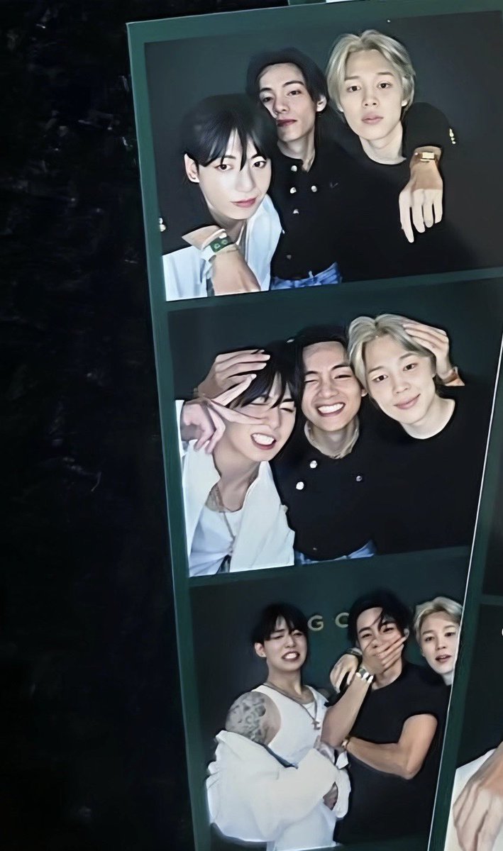 jjullless's tweet photo. 🥲🥹 all 4 together 💜💜 https://t.co/ad1hV3BLff