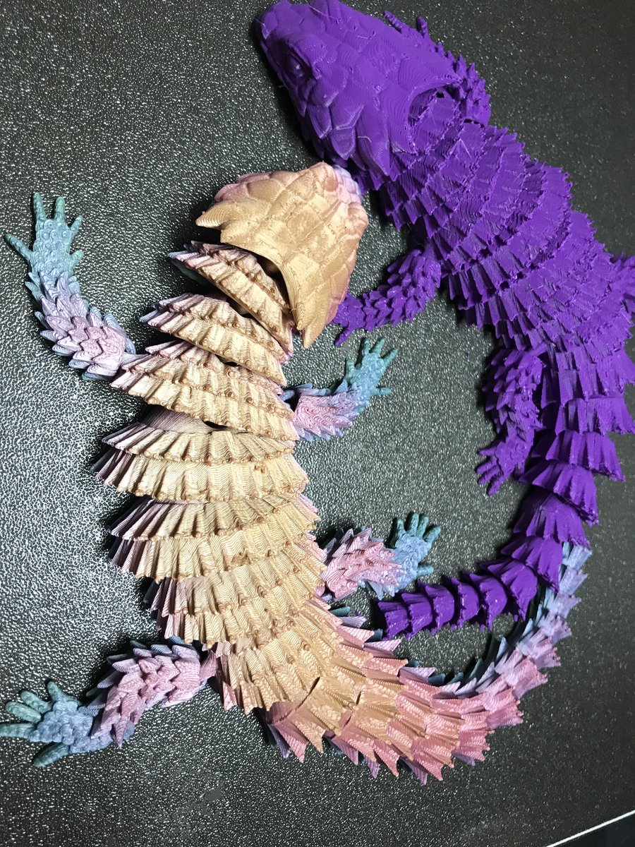 3DPrinted Articulated armadillo lizard (little dragon) by Rogi Studios #medyk3D #3D #3DPrint #3DPrinting #3DPrinter #3DPrinted #druk3D
myminifactory.com/object/3d-prin…