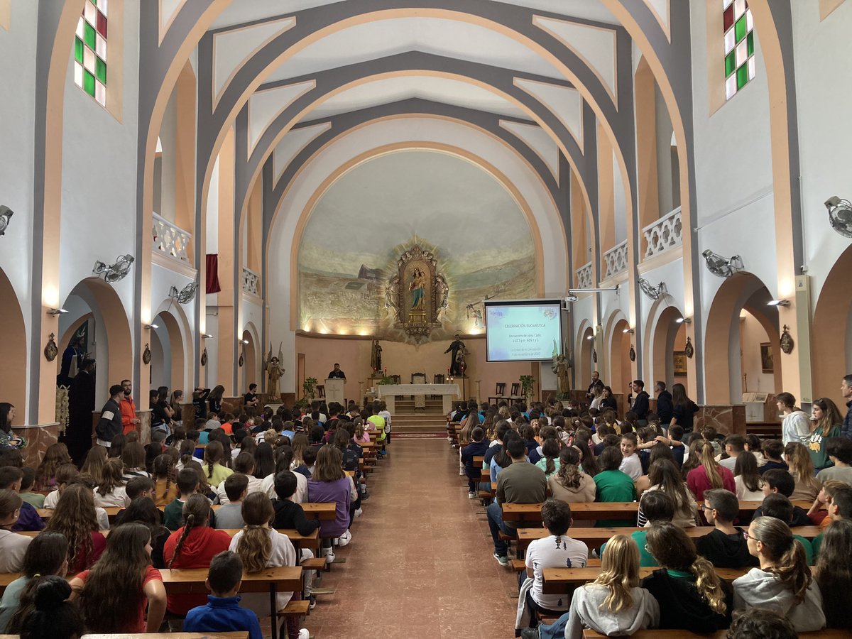 SalesianosLLC's tweet photo. Comenzamos el encuentro de la Zona de Cádiz de LUZ-ADS @salesianoscadiz @SalesianosMLJER @SalesianosRota @SalesianosAlgec @SalesianosJTOR @SalesianElValle @salesianossmx #UnSueñoParaTi https://t.co/xpl97DuPaK