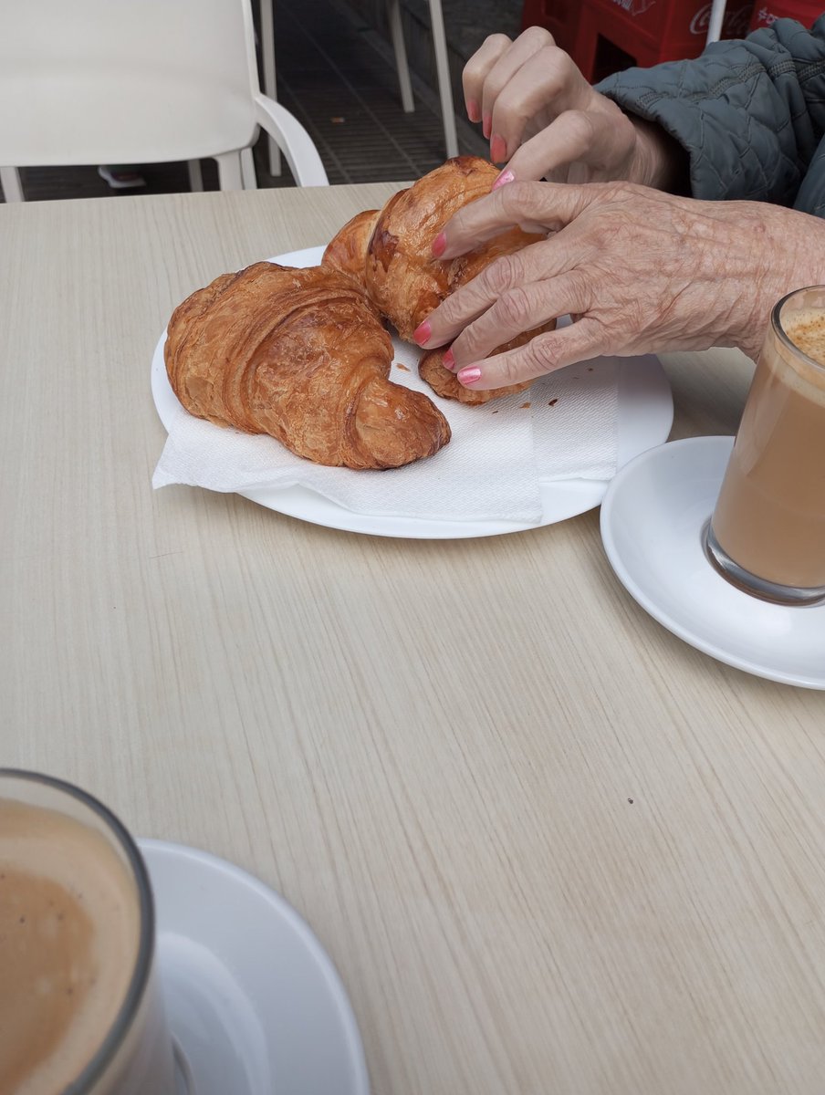 I lo bò de matinar és que dóna temps d'anar a esmorzar amb la mama 😀