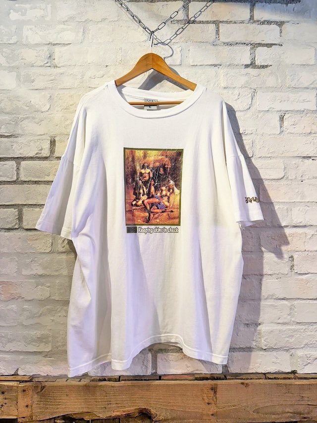 bud_vintage_'s tweet photo. 1990s DRAWLS T-Shirt
Size L
表記以上のサイズ
謎すぎるサンプリング
#drawls #oldskate #vintage https://t.co/j7QNVup4er