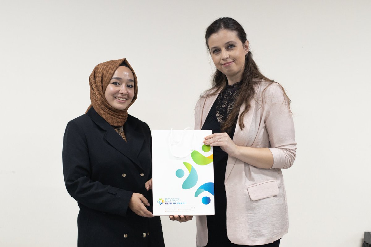 Dün akşam Filiz ÖNER MANTAŞ Hocamız bizlere ''BEYKOZEURODESK ile Avrupa Fırsatları'' konu başlıklı bilgilendirme programını bizlere sundular. Hocamıza bu naçizane sunumları için teşekkür ederiz.