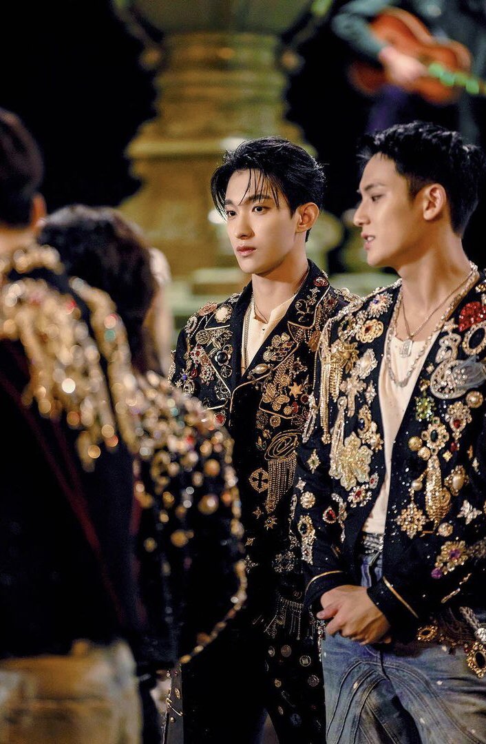 dkzones's tweet photo. #도겸 saythename_17 ig update 

'God Of Music' MV Behind Photo 📸 https://t.co/w10FnCxm2i
