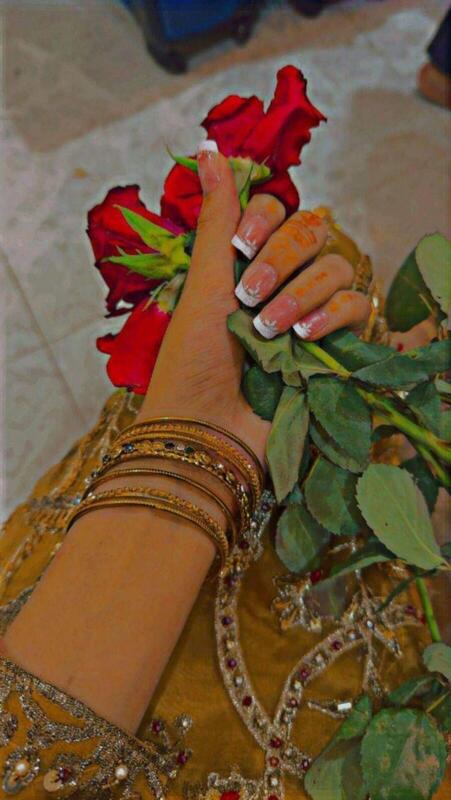 itx_me_Yara's tweet photo. نفسیات_کے_مطابق!
جب کوئی آپ کو یاد کر رہا ہوتا ہے تو
اس کے دماغ کی انرجی آپ کی سوچ سے
ٹکراتی ہے
آپ کو بھی اس کی یاد آنے لگتی ہے
بشرطیکہ
وہ شخص آپ کو جانتا ہو
پر آج کل میرے ساتھ یہ ہورہا ہے کہ میں کچھ لکھ رہی ہوتی ہوں ایک شخص مجھ سے پہلے لکھ دیتا ہے یہ ایک بار نہیں کافی بار ہوا https://t.co/1A2h24vFcH