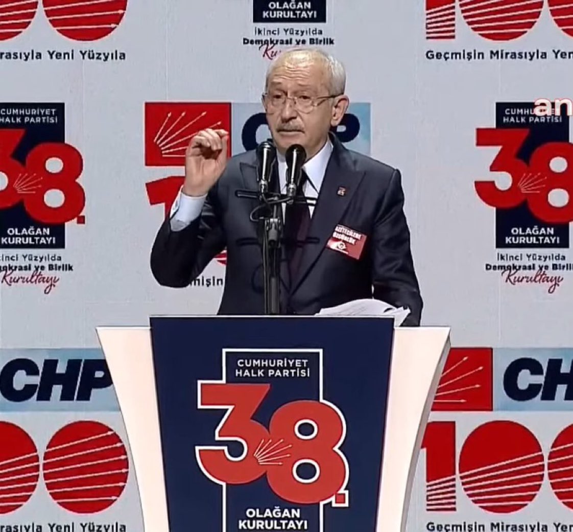 bpthaber's tweet photo. Kemal Kılıçdaroğlu:

Osman Kavala'ya, Selahattin Demirtaş’a selam olsun. Selam olsun demokrasi kahramanlarına. https://t.co/BACrCHynFx