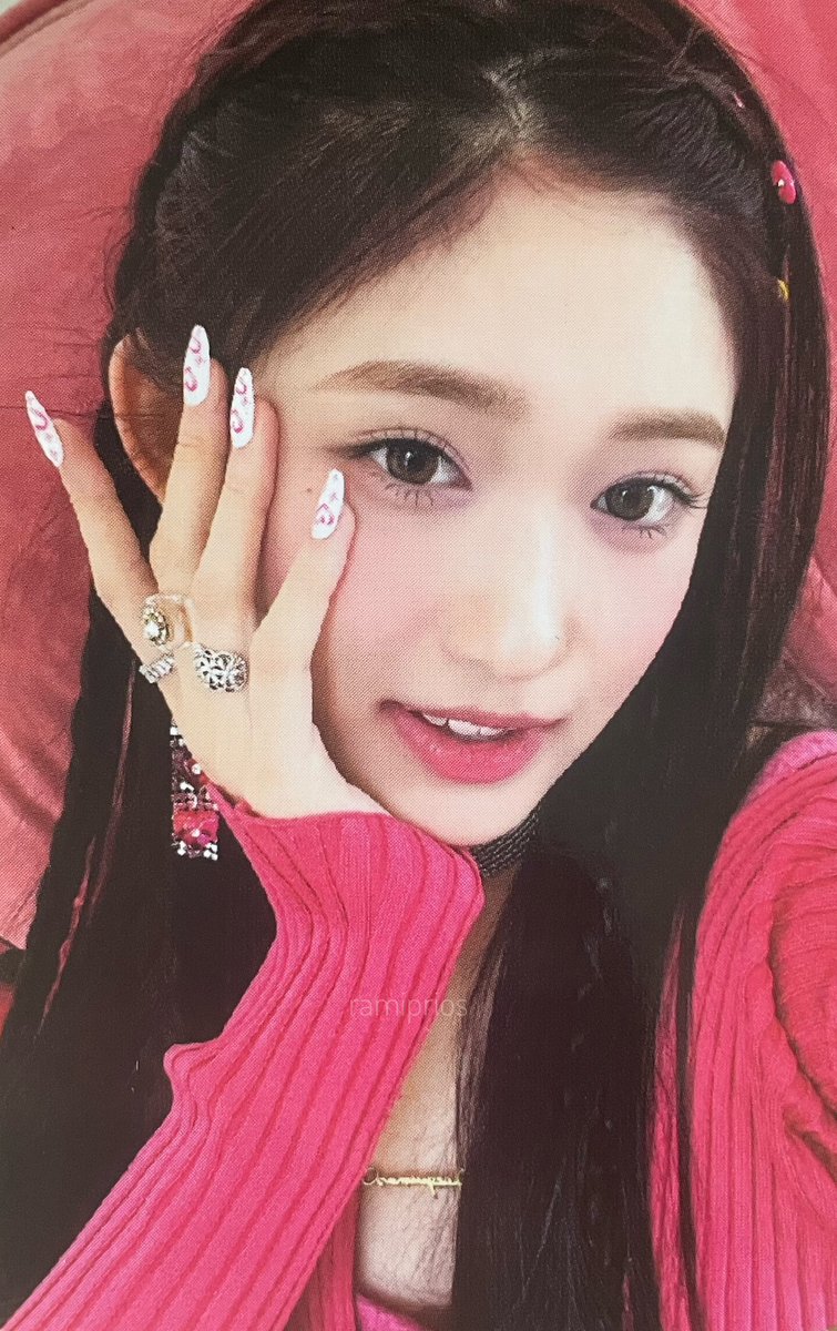 dollirei's tweet photo. @arieemails hai have this lodi pob onhand for 400 ( can nego w da price ) ! can state ur own and dp and this leeseo. pc for 390 ( + isf , pf , &amp; local sf ) pay once onhand. https://t.co/cna6rq16pm