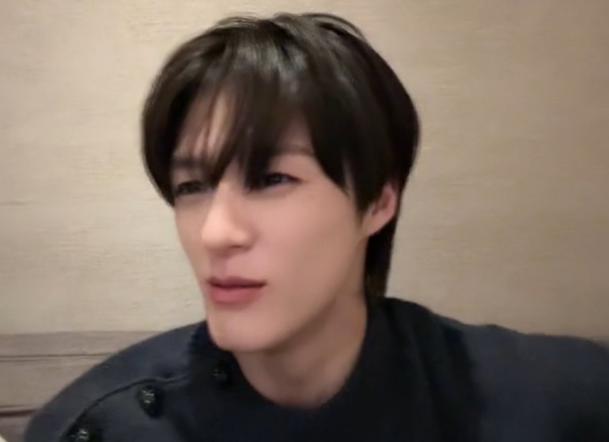 LeeJeno_IDN's tweet photo. Videocall with jeno🤍 https://t.co/omImktHlG6