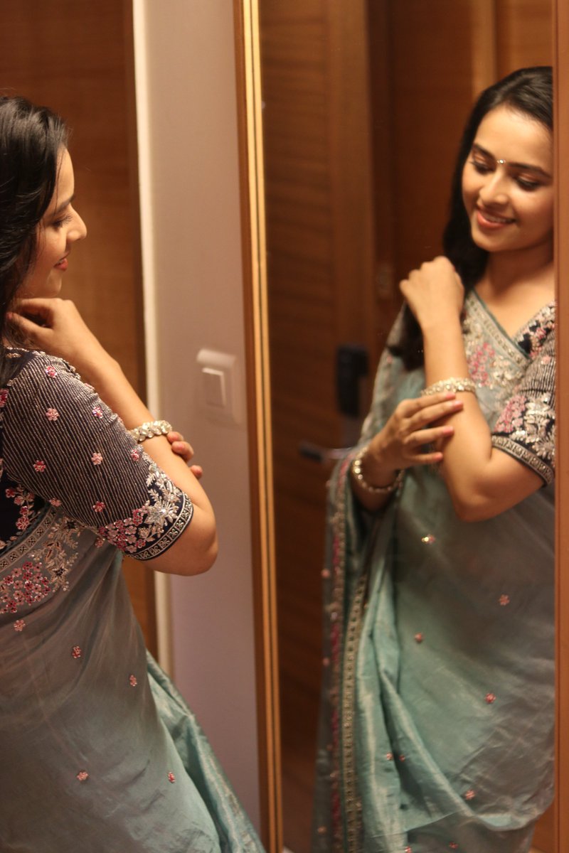 SDsridivya's tweet photo. Last night’s #RaidMovie Pre Release Event ! 💗

#RaidDiwaliRelease https://t.co/iU3jBdYwpW
