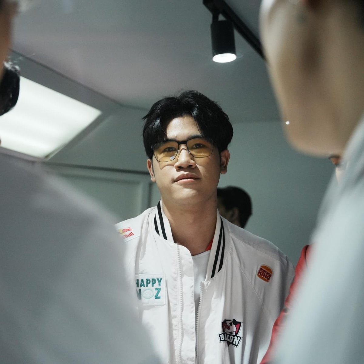 18.00 น. พบกับ คลิปเบื้องหลัง #RPL2023Winter “Vlog-Cumentary เส้นทางของ #ทีมBaconTime ”

#BaconFamily รีทวีตกระจายข่าวกันด่วนๆเลย 💖