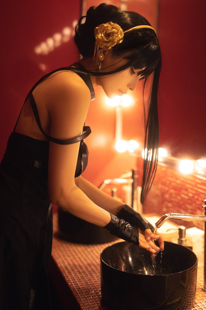11月12日(日) 三重県多気町で行われる、おたコス13に出演します✌🏻
ヨルさんでライブパフォーマンスをさせていただきます~！🎤*｡

●場所：BANKYO文化会館 
●出演時間：11:45~
●物販：12:10~13:30
※チェキなど一緒に撮影できます！

ぜひ遊びに来てくれたら嬉しいです🖤 https://t.co/pQKvVt81bE