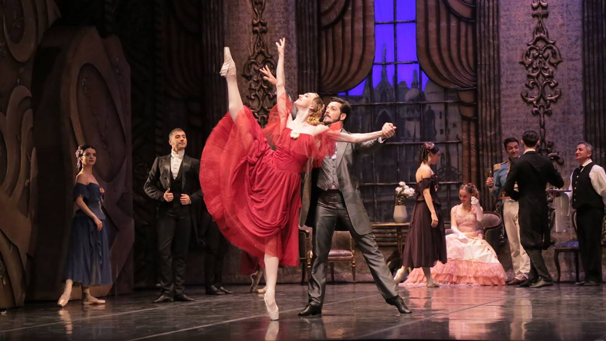 ‘KAMELYALI KADIN’ ANTALYA SAHNELERİNDE haberbirikim.com/kultur-sanat/k… #antalya  #antalyahaberleri  #devletoperavebalesi  #kadin  #Kültür-Sanat #Antalya