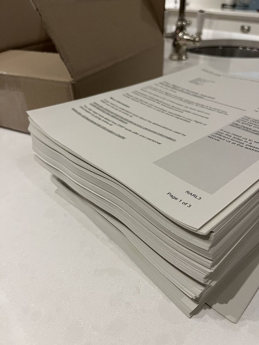 My @workandpensions CMS file. A complete fraud and refusal to accept @HMRCgovuk data for earning and income. 3 hearings already with costs and contractions everywhere. This is post separation and financial abuse 💯