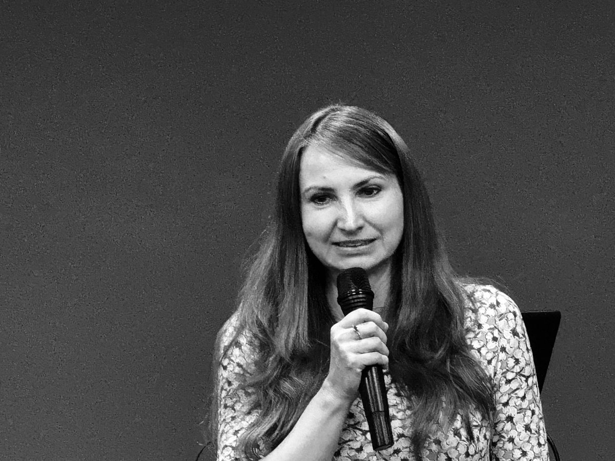 sel-conference tweet media