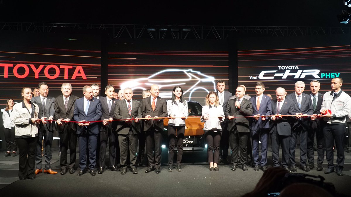 Sanayi ve Teknoloji Bakanımız Sayın <a href="/mfatihkacir/">Mehmet Fatih KACIR</a>’ın teşrifleriyle Toyota’nın Sakarya’da üretimini gerçekleştirdiği yeni C-HR PHEV modelinin hattan çıkış törenine katıldık.

Ülkemizin ilk şarj edilebilir hibrit otomobilinin şehrimizde üretilmesinden gurur duyuyoruz. Hayırlı olsun!