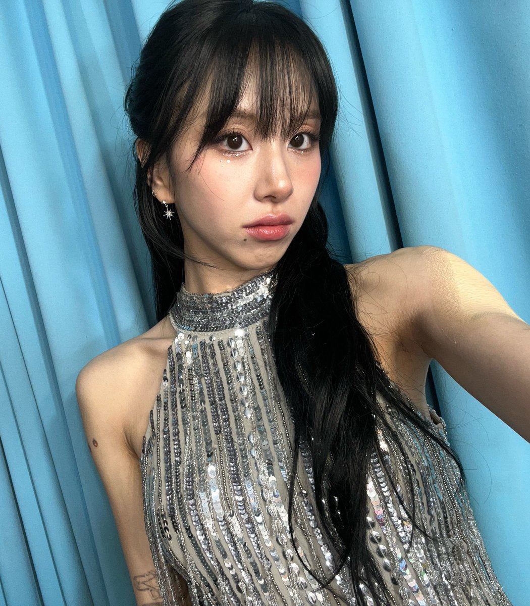 godmitzu's tweet photo. CHAEYOUNG IS SO GORGEOUS https://t.co/et96zRCSdP
