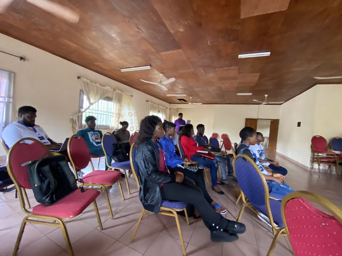 3ch310n's tweet photo. Attending #DevFestLimbe organized by @Elcidchawa , lead for @gdglimbe
Iβm with @GaelleTiku @SalomeTambe @Elcidchawa @yokwejuste and many more members from Buea and Limbe
#DevFest #DevFestSSA @gdgbuea @gdglimbe @WTMBuea @gdsc_ubuea https://t.co/aJ2isbbkvp