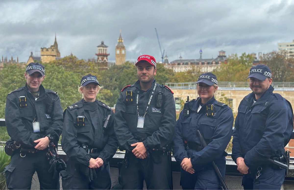 This morning our #PublicOrder policing plan includes colleagues from; Emergency Response, Neighbourhoods, volunteer Special Constabulary <a href="/MPSSpecials/">MPSSpecials</a> and assistance from our colleagues <a href="/kent_police/">Kent Police (UK)</a>.

There are a number of planned protests and we will respond to them accordingly.