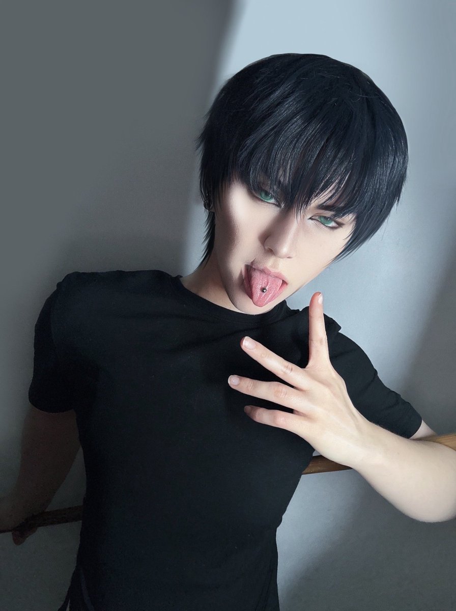 bizarrecoser's tweet photo. this pic fits the new episode, what a coincidence🐒 #TojiFushiguro #JujutsuKaisen #jjkseason2 #tojicosplay #jjkcosplay https://t.co/YRccu9C3wi