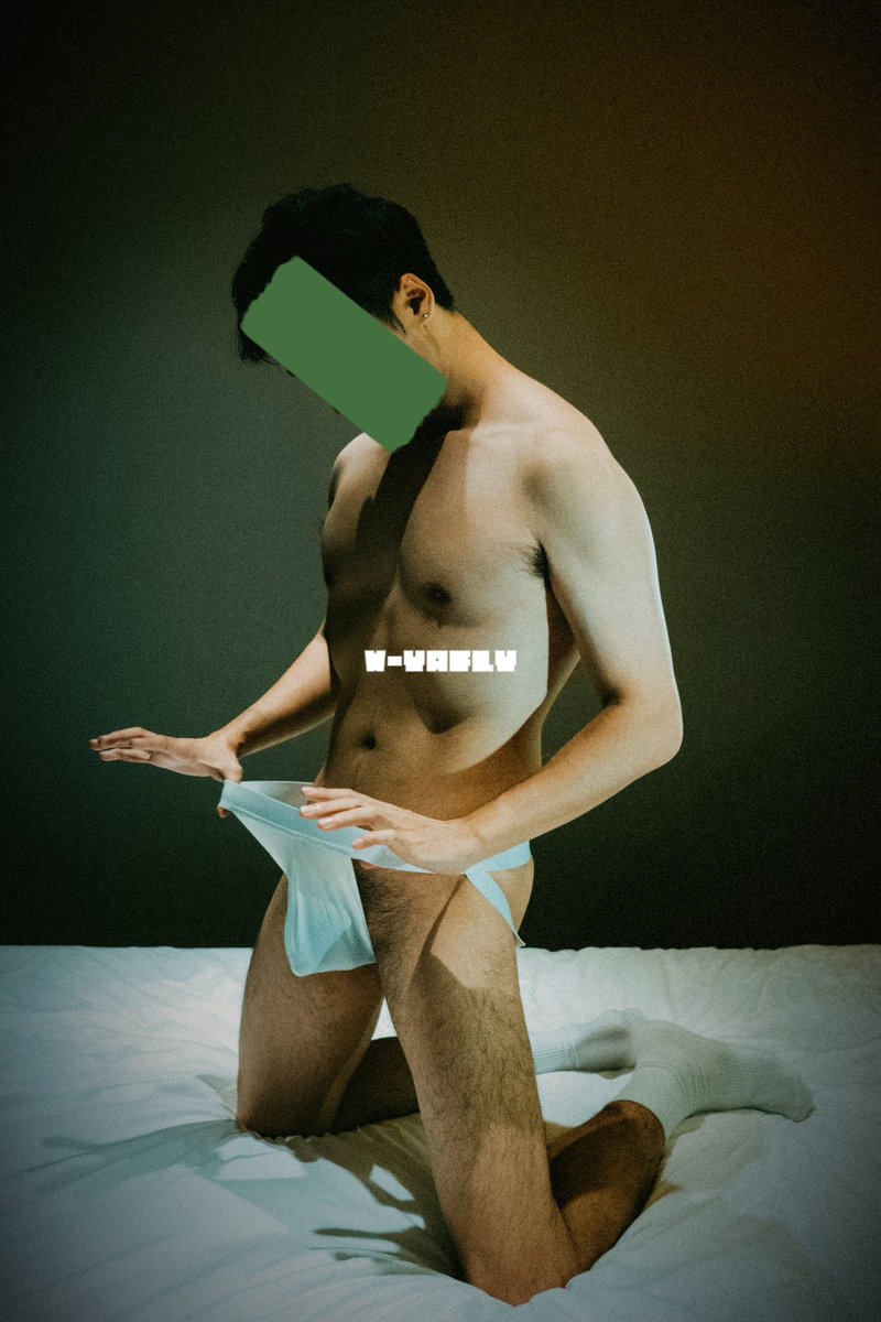 帅哥哥真的太🉑了😆谁能不爱肌肉帅哥啊🤤。肌肉大鸡速速找我拍照📷哈哈哈