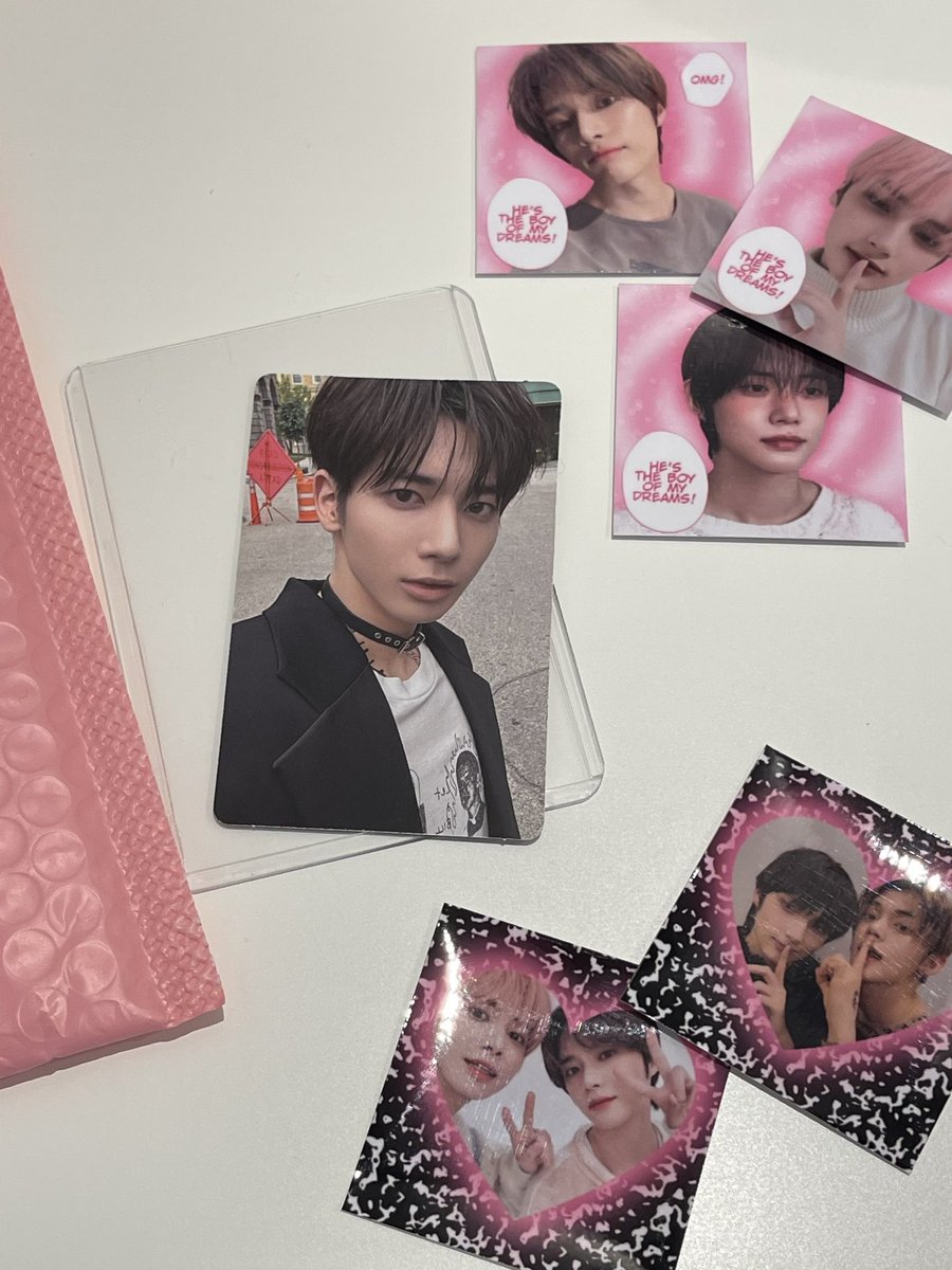 tyunskoo's tweet photo. kinda late but happy mail !! ๐ #sofithanks
taehyun arrived safely ๐ซถ๐ผ thank you so much for trading with meee ๐ฅบ๐ซถ๐ผ your freebies are so cute ๐๐ @kuromihaul https://t.co/YNkl3l1j5s