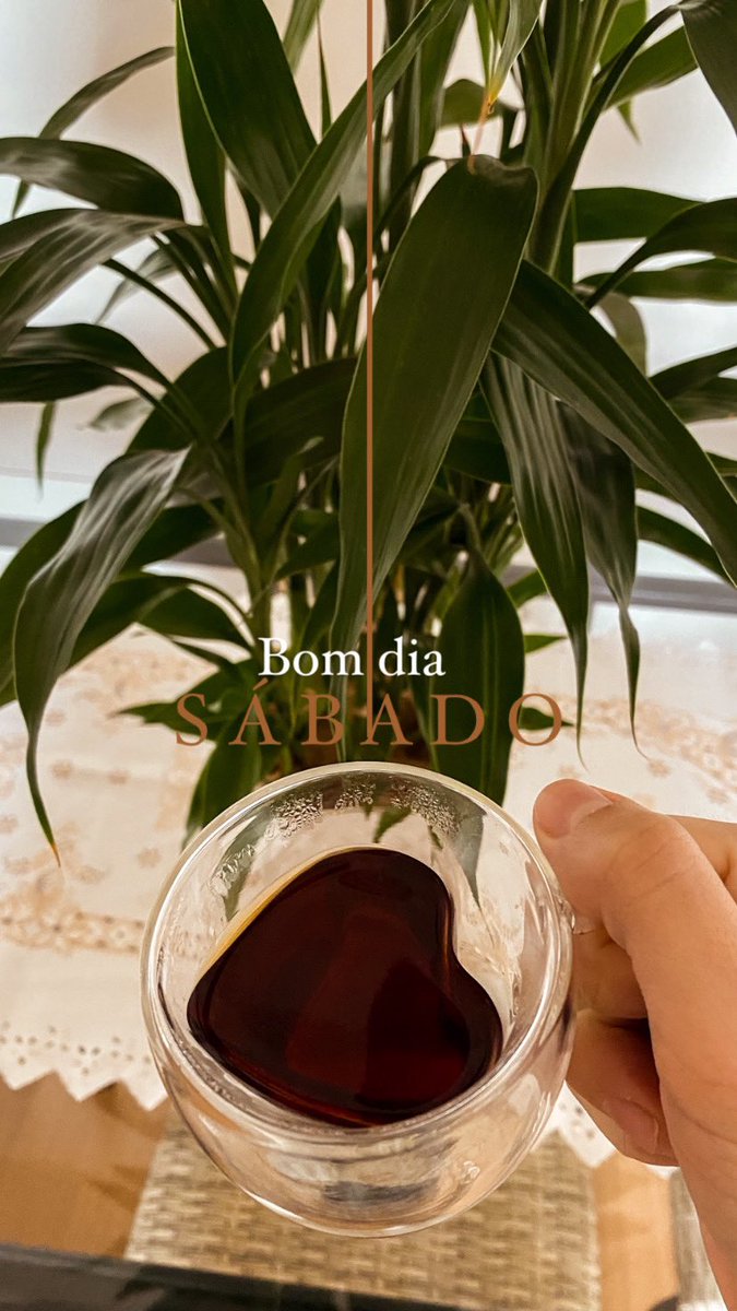 SuelenApCosta's tweet photo. Oi, sábado.. ☕️ https://t.co/Z0pdYEOjXV