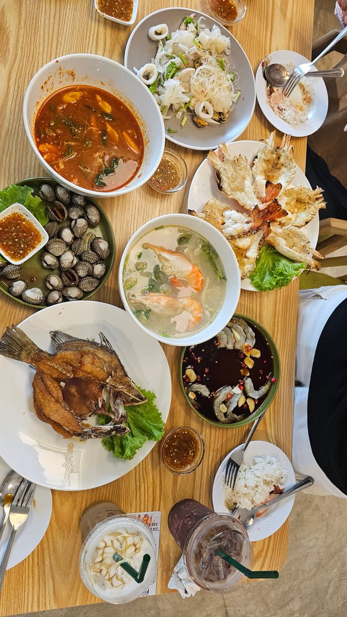 ployU4's tweet photo. วันว่างๆ​  #เนืัอนมไข่​ คาเฟ่ https://t.co/tZuTjgnkOm