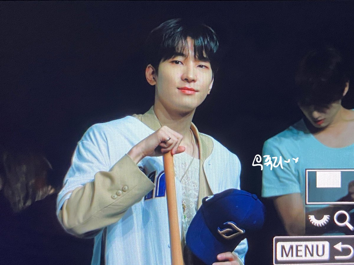 wonwooful0717's tweet photo. 231104 비트로드 대면 프리뷰 #원우 

NC다이노스의 코시 진출을 응원합니다!!!!!!!!!!!!!!!!!! https://t.co/hzpH6s2yZk
