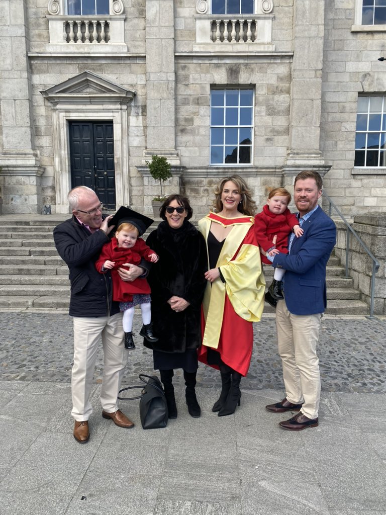 Jennifer Scott tweet media