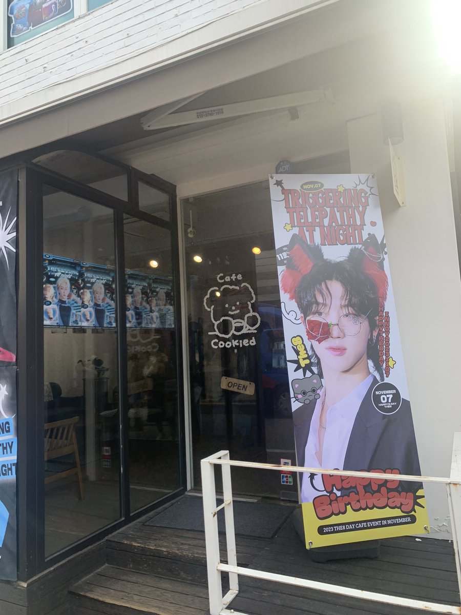 onuoonuo's tweet photo. 📁 𝑻𝒓𝒊𝒈𝒈𝒆𝒓𝒊𝒏𝒈 𝑻𝒆𝒍𝒆𝒑𝒂𝒕𝒉𝒚 𝒂𝒕 𝑵𝒊𝒈𝒉𝒕
🪧 카페쿠키드
서울 마포구 어울마당로5길 25 1층
➿ https://t.co/Xq5nVHCGOg
🖋️ 기본 특전이 진짜 예뻤어요! 걸려있는 명호 사진도 너무 예쁘고 노래도 너무 좋았어요 ⸝⸝◜࿀◝ ⸝⸝
#TriggeringTelepathyatNight
#밤에_THE8_심전감응 https://t.co/WQlcFGsoMh
