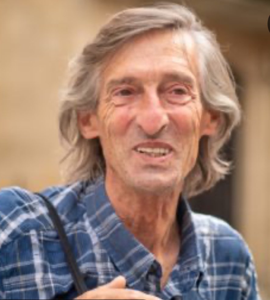 La mort ha esgarrapat fort, avui. Patriota, company, amic i sobretot, un puntal. Un pensament per la família, per la fundació Trueta i per la immensa xarxa d'amor que va bastir al món. <a href="/ConsellRep/">Consell de la República Catalana</a> <a href="/CxRVic1/">CxRVic</a>