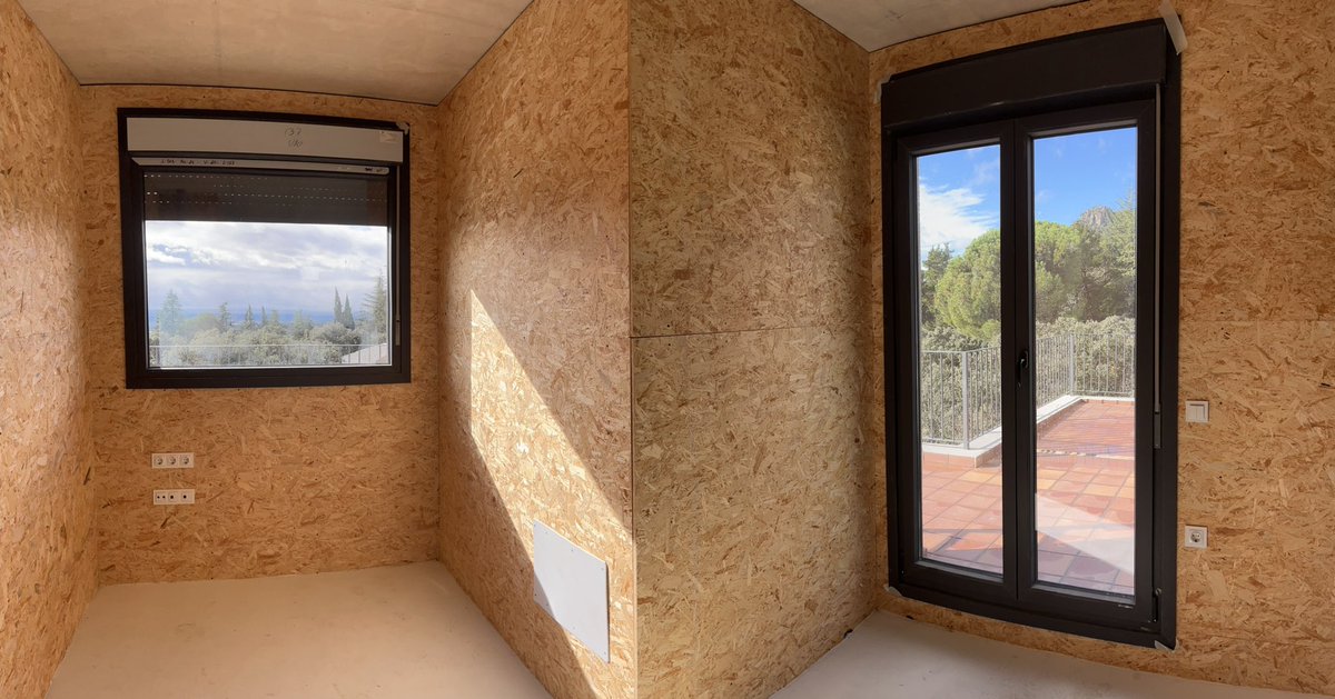 traza2_arq's tweet photo. Ultimando la entrega de la V-1090.30 en la Sierra de Madrid. #arquitetura #construction #prefabrication #sostenibilidad #traza2 https://t.co/auxH3VZVuQ