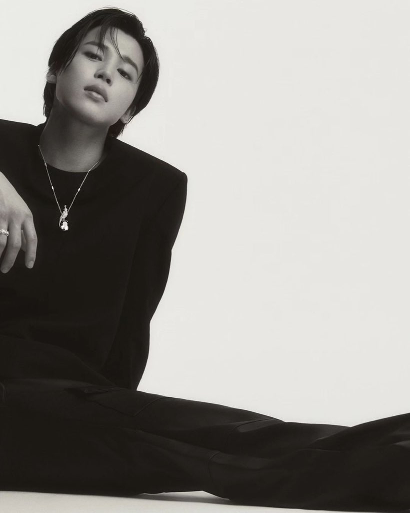 miiniyoongs's tweet image. [231104 Jimin Instagram Post]

🐥 #/TiffanyAndCo

(1/2)