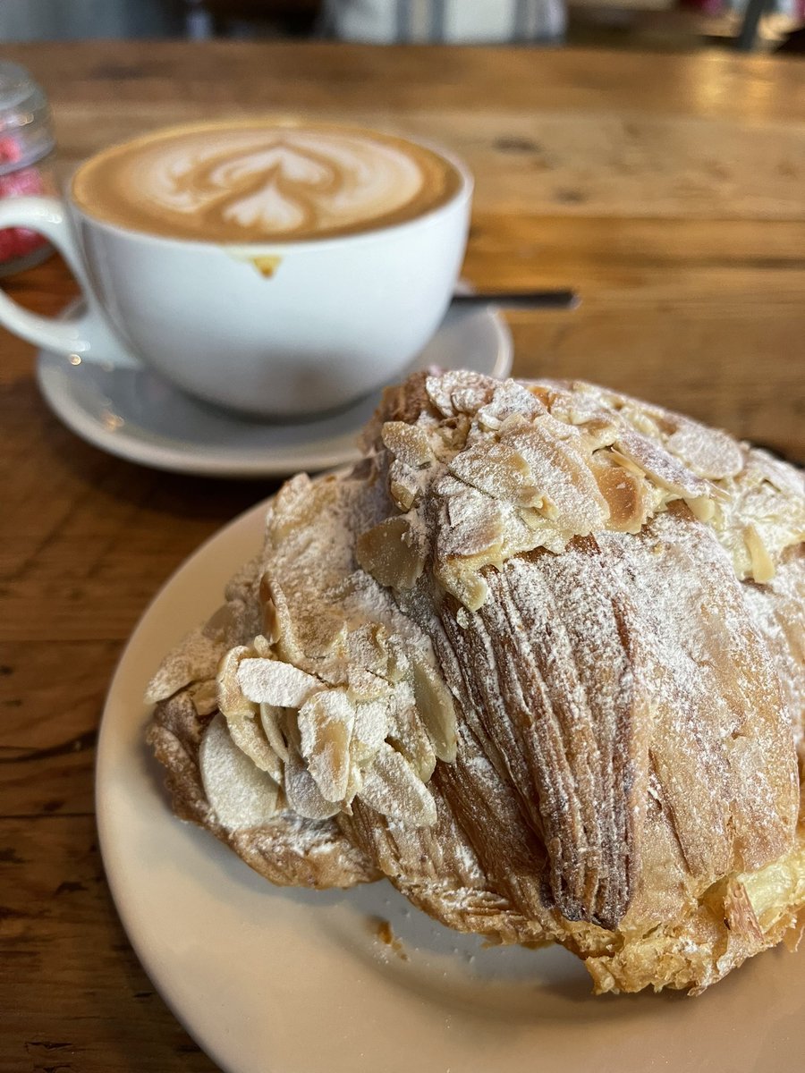 ClareJanetMason's tweet photo. I loved my breakfast @Bluebird_bakery that I had seconds #AlmondCroissant  &amp; more of their delicious frothy coffee😀💖💖💖💖💖⬇️⬇️⬇️☕️☕️ https://t.co/bJtmTdQIfa