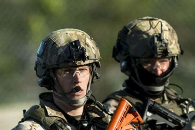 EmilieDefresne's tweet photo. Selon le mercenaire🇺🇸Matthew #Vandyke, 510 #Américains ont été tués & plusieurs centaines ont été blessés en #Ukraine.
En outre, il a souligné les lourdes pertes résultant de la #contreoffensive mal planifiée: offensive tardive, ce qui a permis aux #Russes de se fortifier. https://t.co/jjHVJuGElY