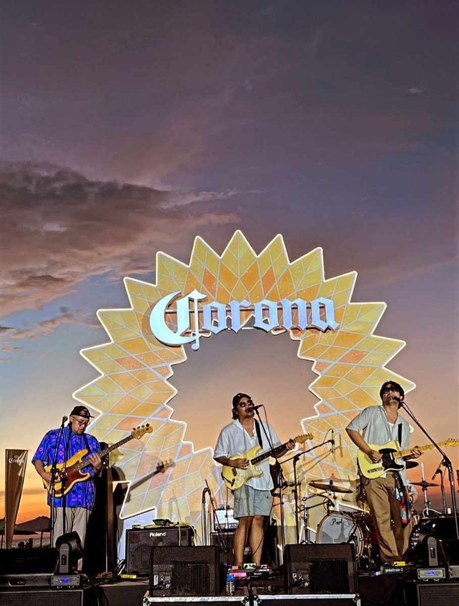 lovexpsyche's tweet photo. SOS for CORONA SUNSETS SESSIONS
Kabsat La Union
November 4, 2023
#SunsetsSessions #SOSband
📷coronaphilippines https://t.co/Pkp1bqOxXi